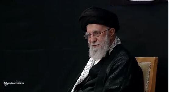 युद्द बंकरवाट पहिलो पटक निस्के इरानी सर्वोच्च नेता खामोनी